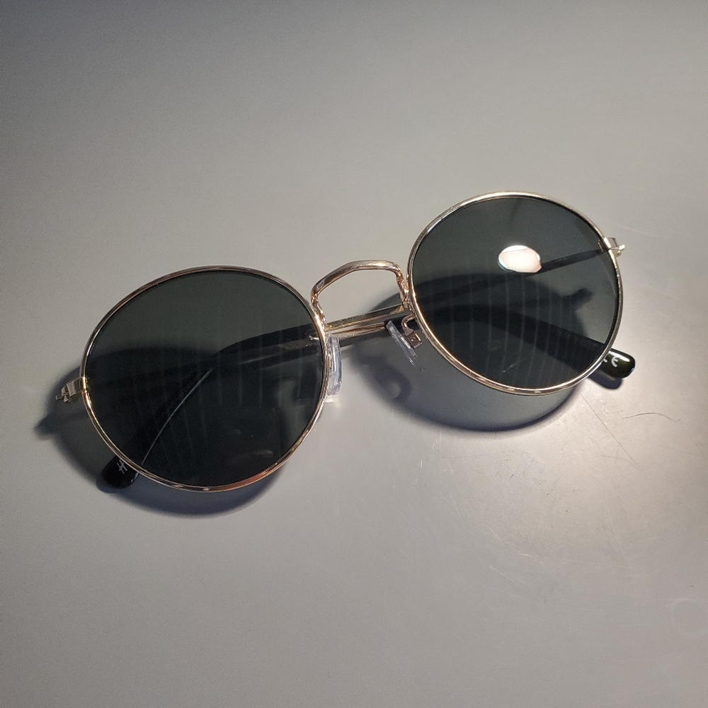 Forever 21 Sunglasses 🕶